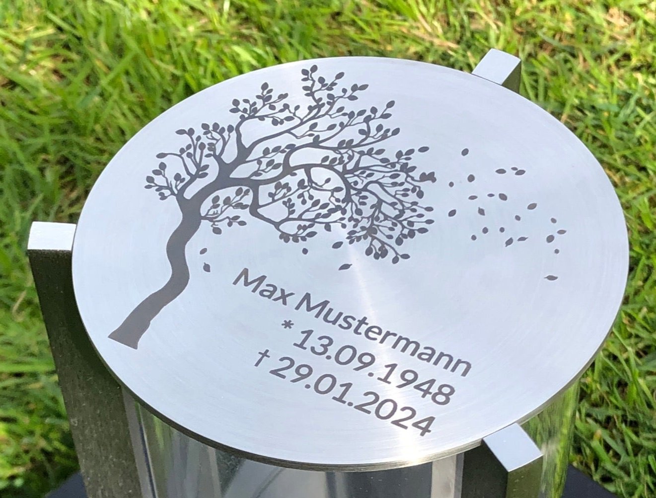 Grablaterne aus Edelstahl RE8M 12x12x18-22cm